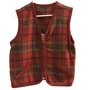 Capacity Wool Blend Vest Womens Size M Medium Red Plaid zip Front Sleeveless - Picture 1 of 6