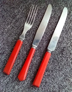 3 Vintage BAKELITE Red Flatware Different Marks 1 Fork & 2 Knives - Picture 1 of 10