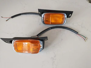 Triumph TR6 Front Parking / Signal Light Assemblies 1974.5-1976 Excellent - Picture 1 of 14