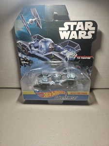 First Order Tie Fighter CarShips Serie Hot Wheels Druckguss Auto Neu in Box - Bild 1 von 2