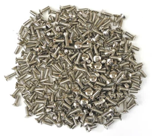 Lote de 325+ piezas 5 mm tornillos de cabeza de hombro plateados Phillips, paso 0,8, 6 mm de largo. HA - Imagen 1 de 1