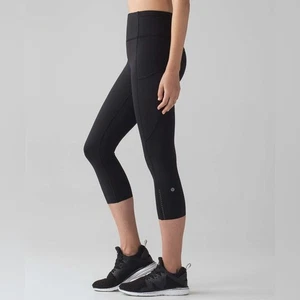 Lululemon Damen Lululemon Fast & Free Crop II *Nulux 19" in Schwarz Größe 2 - Bild 1 von 13