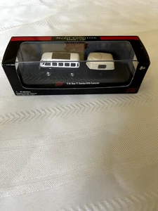 Malibu International 1:87 Scale Diecast V.W. Bus T1 Samba With Caravan - Picture 1 of 1