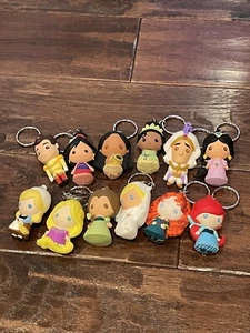 Disney Prinzessin Figuren Figur Clips Rucksack Schlüsselanhänger 12er Set - Bild 1 von 3