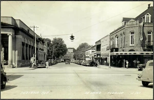Vintage Delano Florida RPPC Indiana Ave Athens Theater - Foto 1 di 2