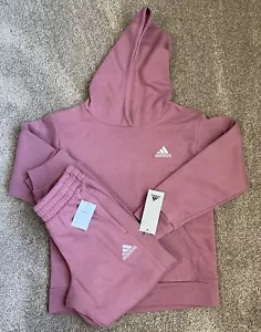 NWT Adidas Girl’s Minimal Logo Sweatsuit. Size Small Pants and Sweatshirt Rose - Picture 1 of 7