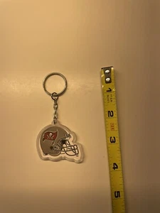 Vintage NFL Double Sided Keychain Tampa Bay Buccaneers Helmet - Picture 1 of 2