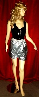 Lackshorts auch in Übergröße Gummibund mit Taschen Vinylshorts  Diaperpanty - Bild 1 von 2