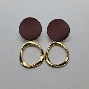 Minimalist Earrings Burgundy Gold Color Twisted Circle Frame Statement Drop Stud - Picture 1 of 8