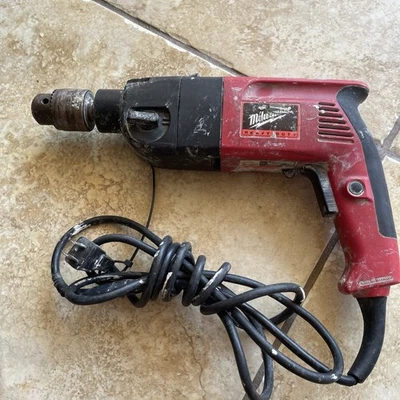 Broca martelo Milwaukee 1/2" com fio 5378-20/com alça nova - Imagem 1 de 4