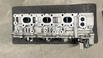 Cabeça de cilindro do motor - GÁS, DOHC, Código Eng: VQ30DE, FI, Natural, Nissan, 24 válvulas - Imagem 1 de 4