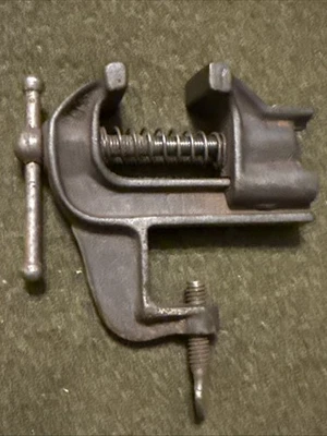 Mini tornillo de banco vintage EE. UU. 🇺🇸 Foto 1 de 4