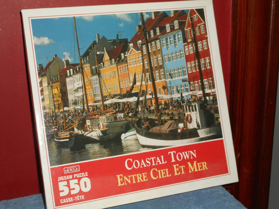HOYLE Jigsaw Puzzle COASTAL TOWN 550 Pcs. Vintage 1999 New Factory Sealed - Image 1 of 4