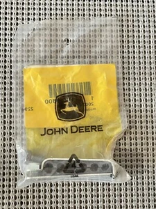 GENUINE JOHN DEERE ORIGINAL EQUIPMENT CLAMP LOOP RE19800 NEW  - Imagen 1 de 3