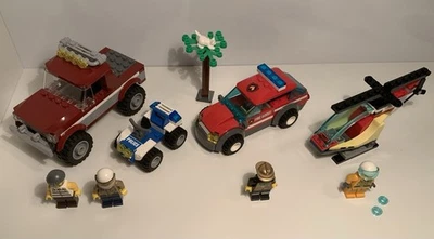LEGO City Lote de 3: 4437 Policía Búsqueda, 60001 Coche Jefe de Bomberos, 30566 Helicóptero Foto 1 de 4
