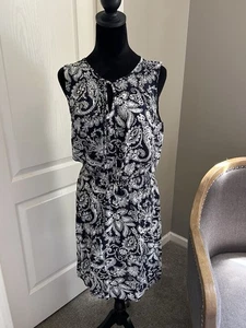 LOFT Navy Blue And Cream Sleeveless Dress Size Medium Midi Paisley - Picture 1 of 6