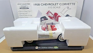 Gearbox 1958 Chevrolet Corvette 1/12 White Convertible Die-Cast w/ Display Stand - Picture 1 of 4