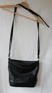 Bree Umhängetasche Leder Schwarz Tasche Schultertasche - Bild 1 von 7