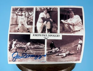 Joe Dimaggio Signed Joseph Paul Dimaggio "Joe" Yankees 8 x 10Photo Authenticated - Picture 1 of 5