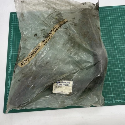 Ford 2150368E00 Genuine Lower Radiator Hose Bluebird Pintara Corsair NOS - Image 1 of 4