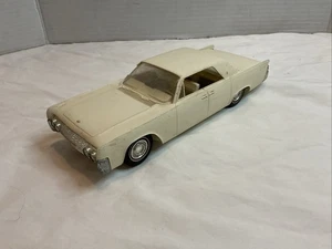 1962 Lincoln Continental Dealer Promo Modellauto 1/25 (185) - Bild 1 von 8