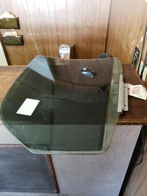 Suzuki sx4 2007 ventana puerta cristal lado conductor trasero derecho  Foto 1 de 2