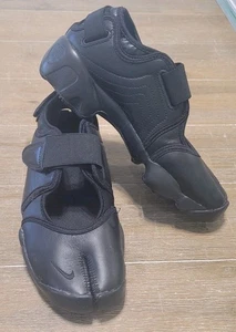 NUEVO Nike Air Rift Premium TRIPLE NEGRO HM5737-002 Sandalias Zapatos Para Mujer Talla 6 - Imagen 1 de 8