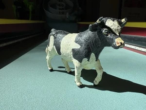 Safari Ltd 1991 Jersey Cow Bull Figure Farm Animal Black White Figurine Toy - Picture 1 of 10