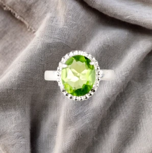 Green Peridot Gemstone 925 Sterling Silver Ring Handmade Jewelry Ring For Gift - Picture 1 of 3