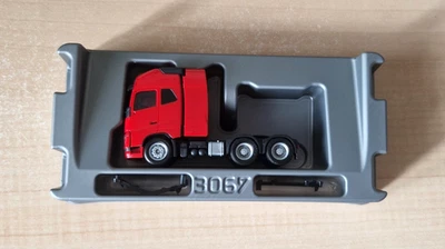 Herpa 312387 VOLVO FH GL trattore stradale 6x4 neutro rosso 1:87 - Immagine 1 di 4