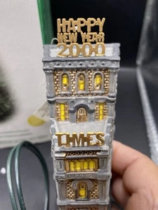 DEPT 56 Y2K The Times Square Tower 2000 Heritage Village - Imagen 1 de 16