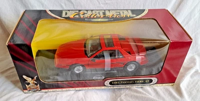 PONTIAC FIERO GT COUPE 1985 red 1:18 YAT-MING 92588R come nuovo/ as new - Immagine 1 di 4