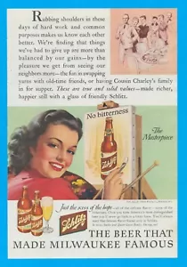 SCHLITZ BEER made Milwaukee Famous art PRINT AD 1943 kiss of the hops WWII - Picture 1 of 3