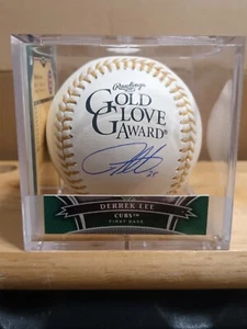 DEREK LEE Chicago Cubs Signed Gold Glove Award Logo Baseball (JSA Witnessed) - Picture 1 of 9
