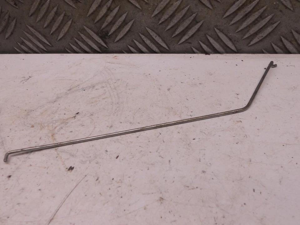 Moteur Honda GXV140 (HONDA HRB475) - Tringle de régulation - Photo 1/1