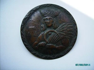 ESTONIA VINTAGE ETHNIC BROOCH, FOLK COSTUMED WOMAN - Picture 1 of 2