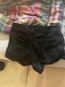 SO Rolled Cuff Low Rise Shortie Shorts Black Size 7/28W Juniors Womens - Picture 1 of 2