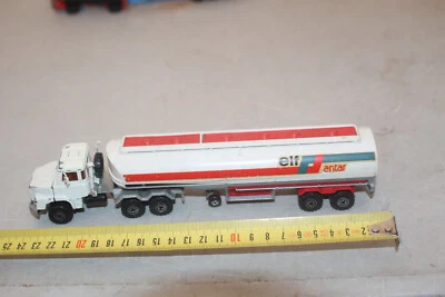 Majorette n° 3040, camion Scania citerne elf antar, 1/60e - Photo 1/4