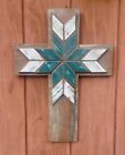 Croix rustique en bois matelassé récupéré vert blanc altéré étoile en cèdre