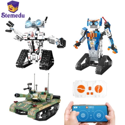 Technical RC Robot Programmed robot Building Blocks Remote Control Tracked Tank - Image 1 of 4
