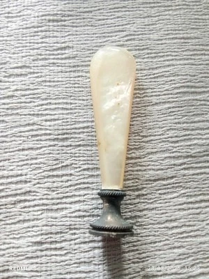 Superbe ancien sceau cachet en nacre avec tampon  Monogramme CE - Photo 1/4