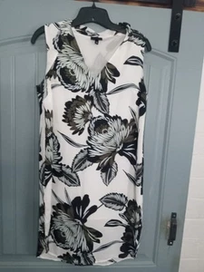 Vestido Maci WHO WEAR WHAT Floral Recorte Negro/Blanco Talla Pequeña Corbatas Delanteras - Imagen 1 de 3