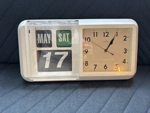 Vintage Acctim Calander Wall Clock - Picture 1 of 3