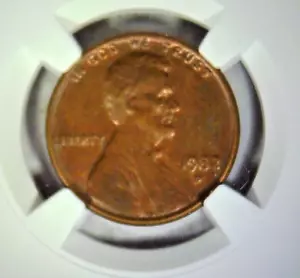 1982 D LG DT BRONZE 1 CENT AU 55 BN - Picture 1 of 4