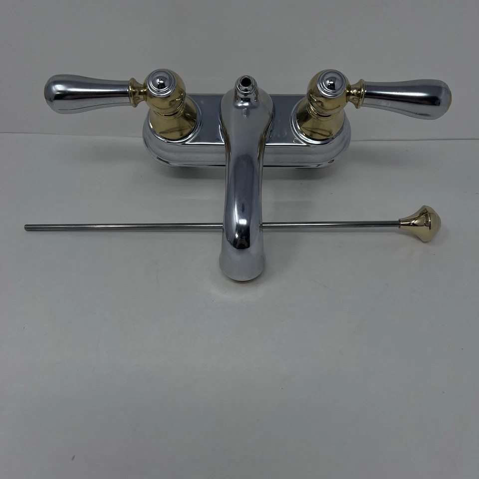 Grifo de lavabo de baño estándar americano con asas de latón | Accesorio cromado vintage Foto 1 de 4