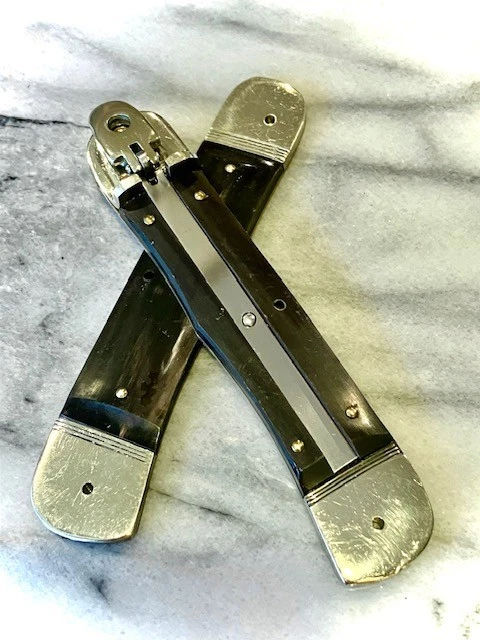 Cuchillo Escalas Hubertus CUERNO DE BÚFALO 11CM RARO. Manijas y otros Foto 1 de 4