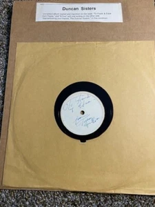 THE DUNCAN SISTERS signierte Platte antike LP Album Topsy & Eva Vaudeville Echtheitszertifikat - Bild 1 von 3