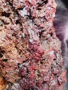 🌈 Large Volcanic Iridescent Scoria Cinder Lavarock Stone Specimen Rock Mineral - Picture 1 of 12