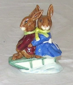 Royal Doulton Billie & Buntie Bunnykins Sleigh Ride Figurine - Excellent - Foto 1 di 2