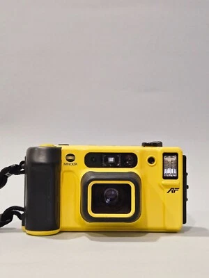 Minolta Weathermatic 35 DL Underwater Point and Shoot Camera, Tested - Image 1 of 4